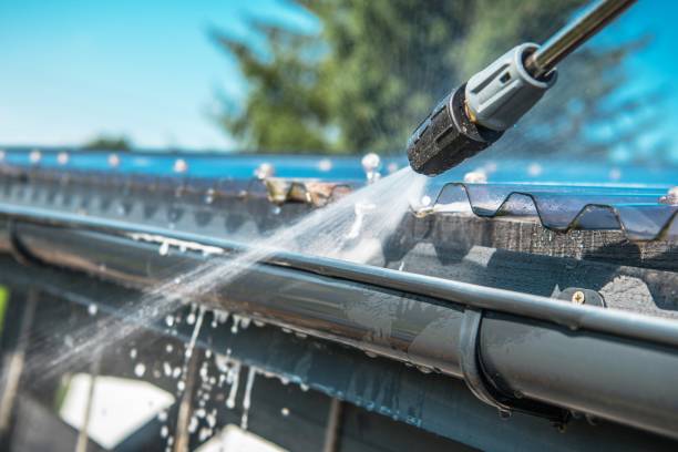 Best Garage Pressure Washing  in Lawrence, IN
